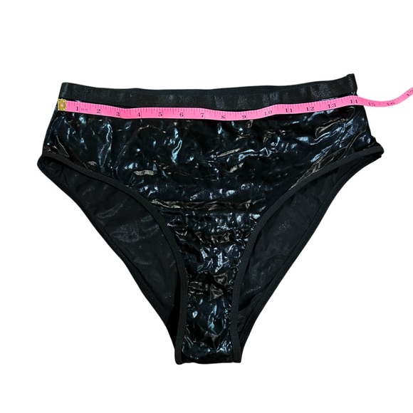 Black Faux Leather Wet Look High Rise Bottoms & StarTie Top Rave Festival Set - Picture 6 of 6